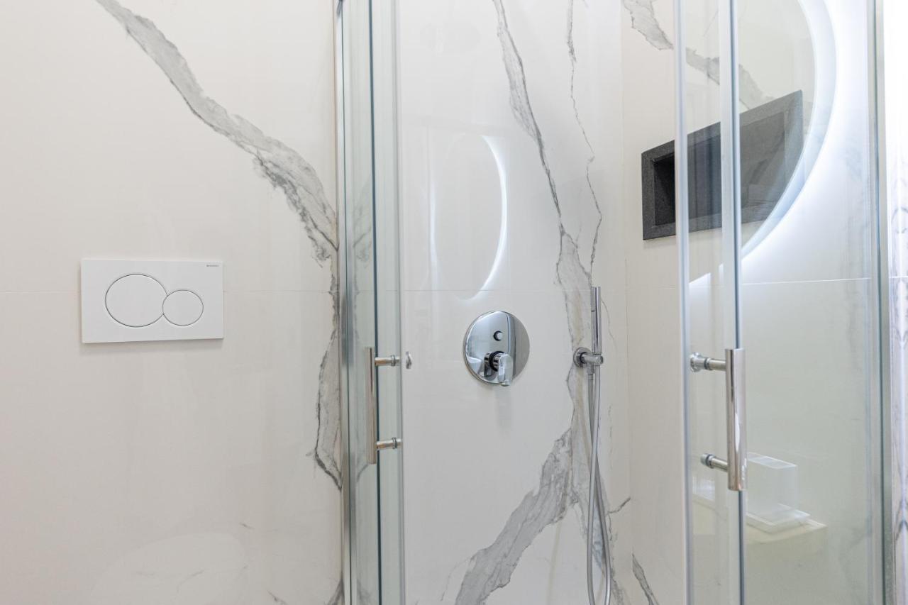 Suite Apartment Capri Con Jacuzzi In Piazzetta Exterior foto